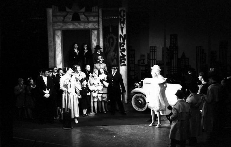 Singing in the Rain (2005) – Carmarthen and District Youth Opera